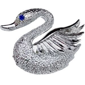 VTG Signed Gerry’s Swan Brooch Silver Tone Mid Century Small Blue Eye Bird Pin